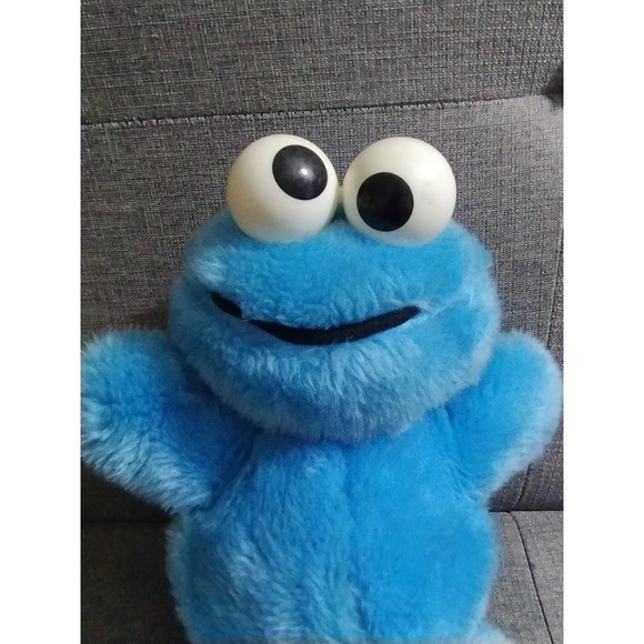Vtg Playskool Sesame Street Cookie Monster Rattle Plush (eabox) - Picture 6 of 6